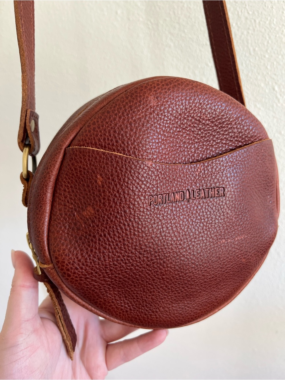 Portland Leather Small Round Crossbody Bag in Nutmeg - Picture 3 of 8